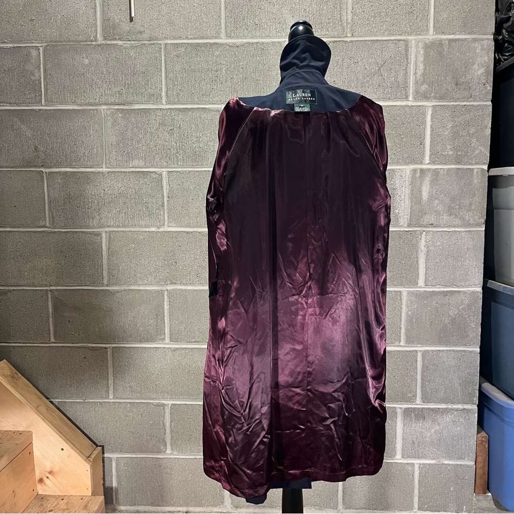 Lauren Ralph Lauren trench coat. - Picture 9 of 14